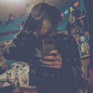 Meet your Posher, Cassandra